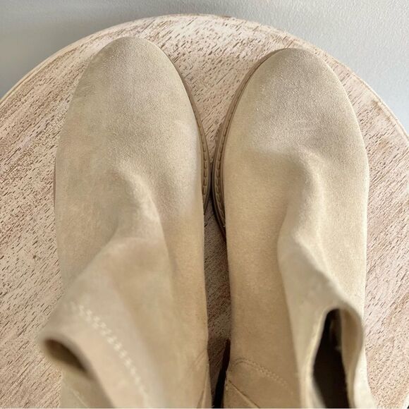 Steve Madden Moira Suede Pull On Boots With Side Stretch Light Tan Cream 10 NWOB - Picture 9 of 14